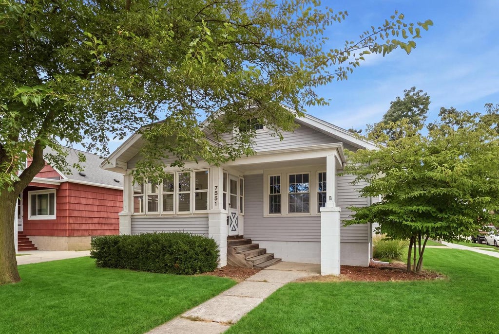 Photo of 7551 27th AVENUE, Kenosha, WI 53143 (MLS # 1982340)