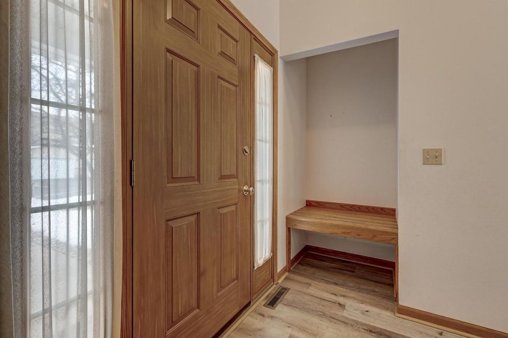 Photo of 1511 Dickenson COURT, Neenah, WI 54956 (MLS # 50322556)