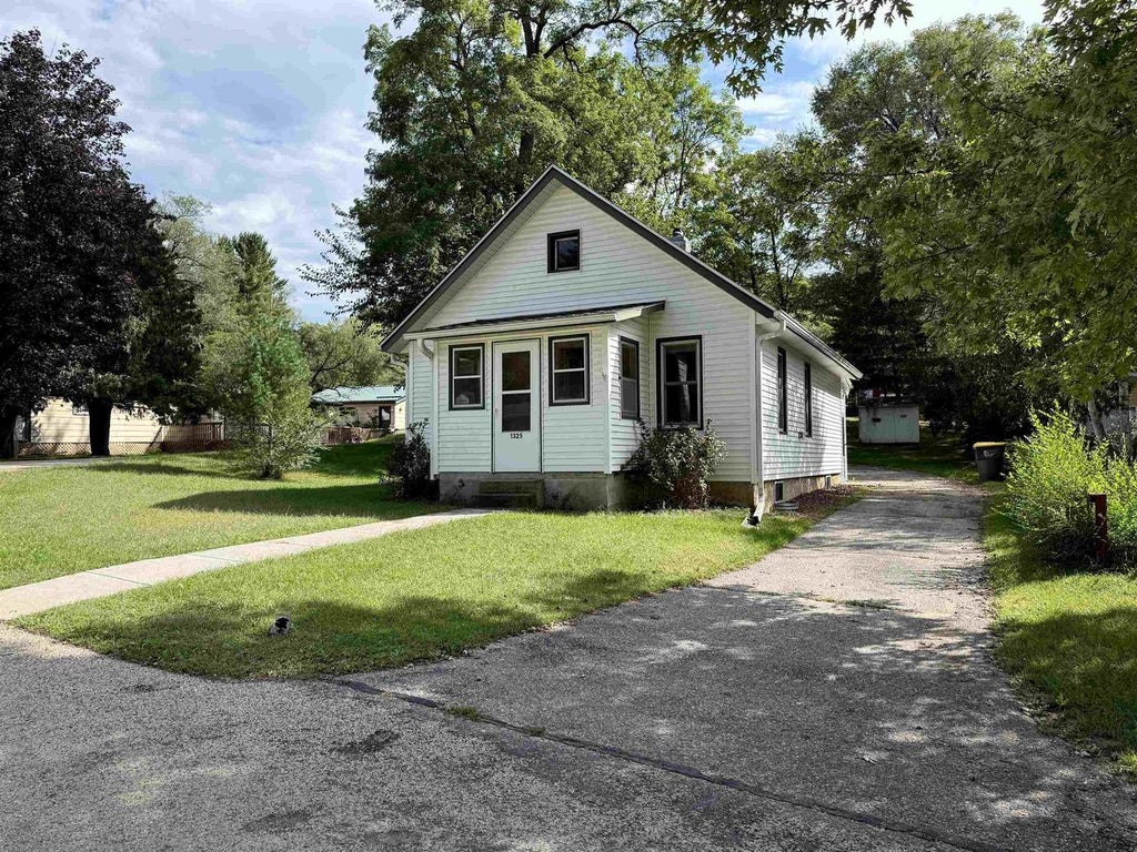 Photo of 1325 Haseltine COURT, Richland Center, WI 53581 (MLS # 2032437)