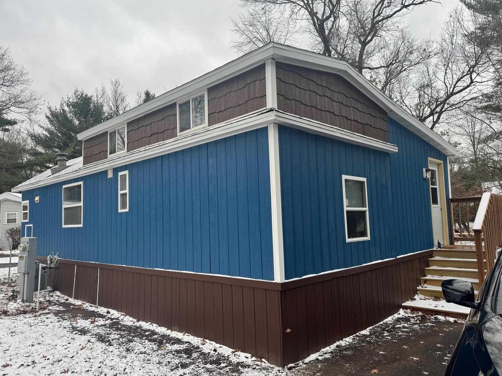 Photo of 139 Sugar Maple CIRCLE #160, Wisconsin Dells, WI 53965 (MLS # 2013124)