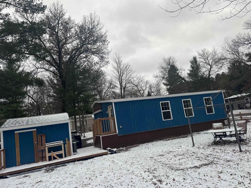 Photo of 139 Sugar Maple CIRCLE #160, Wisconsin Dells, WI 53965 (MLS # 2013124)