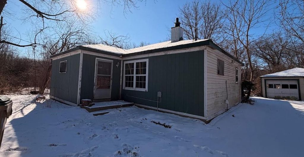 Photo of 9320 4th AVENUE, Pleasant Prairie, WI 53158 (MLS # 50321191)