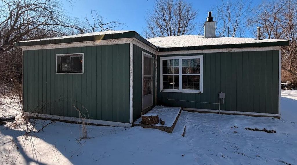 Photo of 9320 4th AVENUE, Pleasant Prairie, WI 53158 (MLS # 50321191)