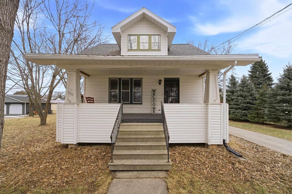 Photo of 216 Foote STREET, Seymour, WI 54165 (MLS # 50321824)