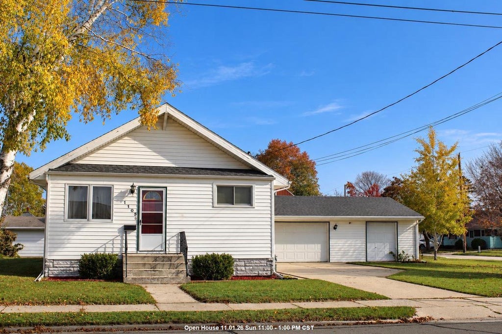 Photo of 1105 Lowell STREET, Two Rivers, WI 54241 (MLS # 50334967)
