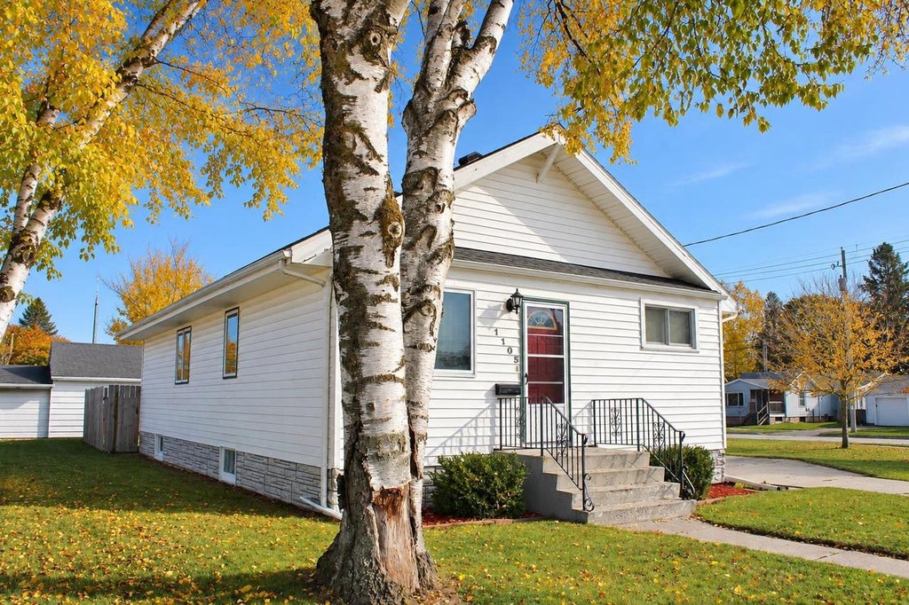 Photo of 1105 Lowell STREET, Two Rivers, WI 54241 (MLS # 50334967)