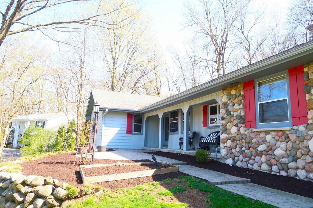 Photo of 15305 Santa Maria COURT, Brookfield, WI 53005 (MLS # 2021467)