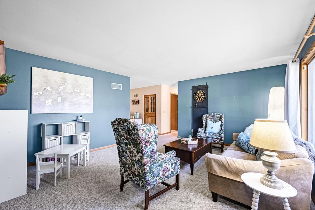 Photo of 284 Prairie RUN, Grafton, WI 53024 (MLS # 1958795)