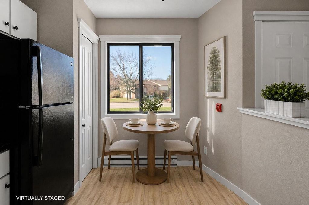 Photo of 1008 N Sunnyvale LANE #B, Madison, WI 53713 (MLS # 2020334)