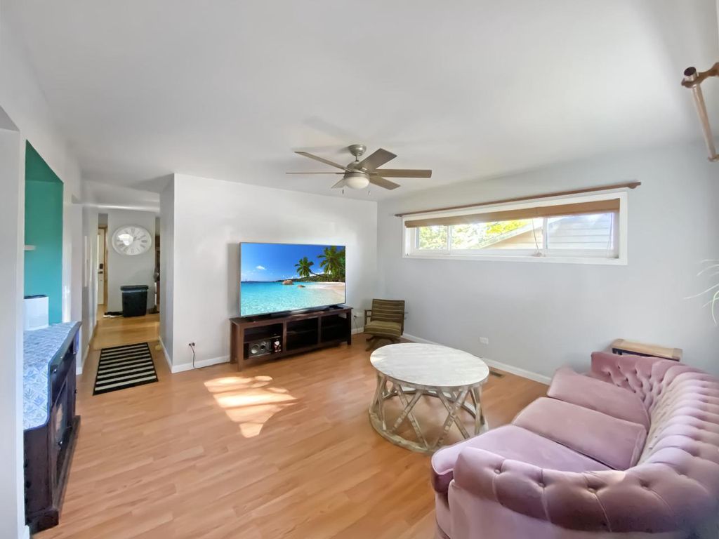 Photo of 515 Johnson AVENUE, Clinton, WI 53525 (MLS # 1941943)