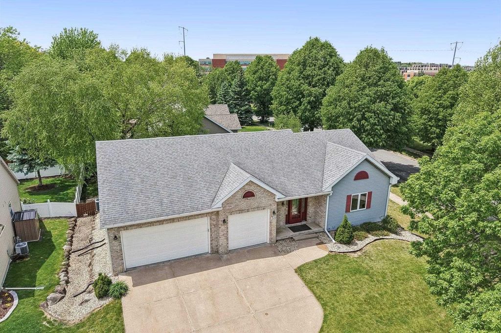 Photo of 310 N High Point ROAD, Madison, WI 53717 (MLS # 2022237)
