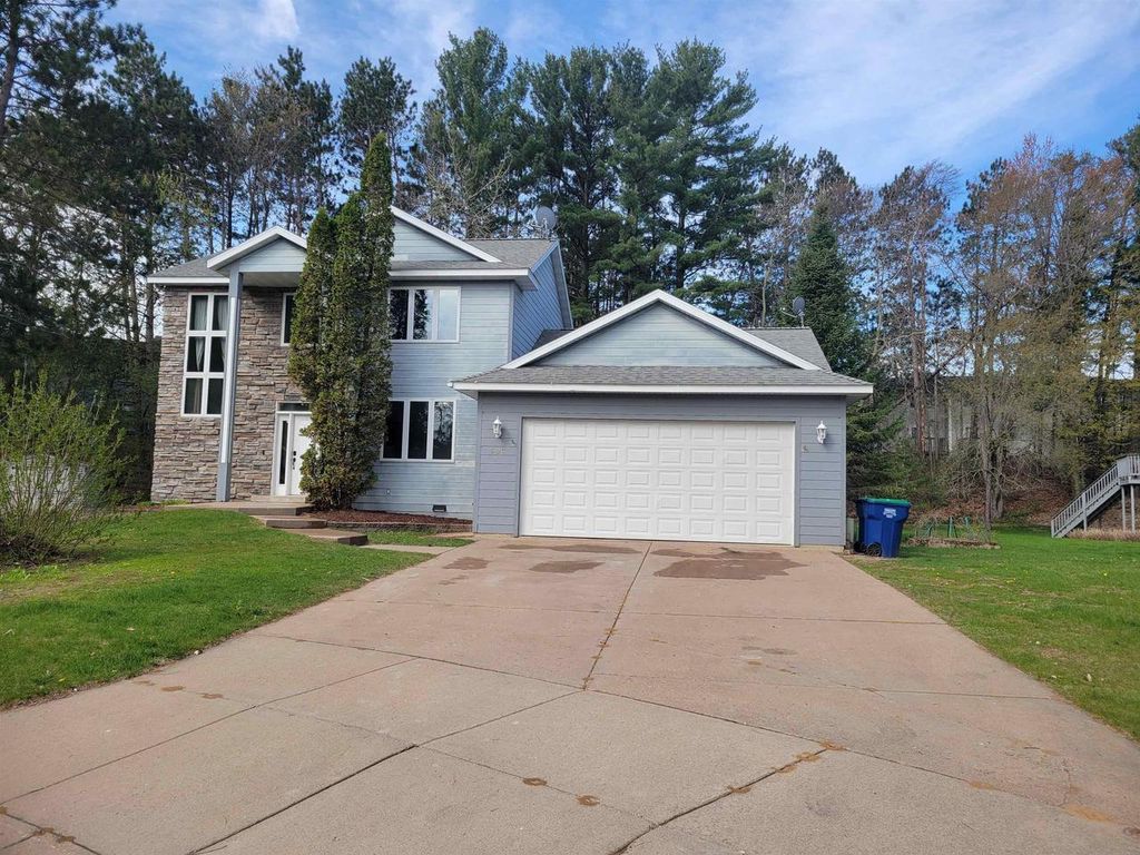 Photo of 506 Roger DRIVE, Wausau, WI 54401 (MLS # 22601830)