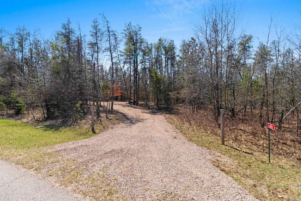 Photo of 10021 Lillian DRIVE, Suring, WI 54174 (MLS # 50324021)