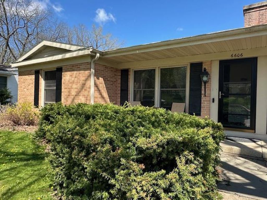 Photo of 6604-6606 Columbus DRIVE, Middleton, WI 53562 (MLS # 2021778)