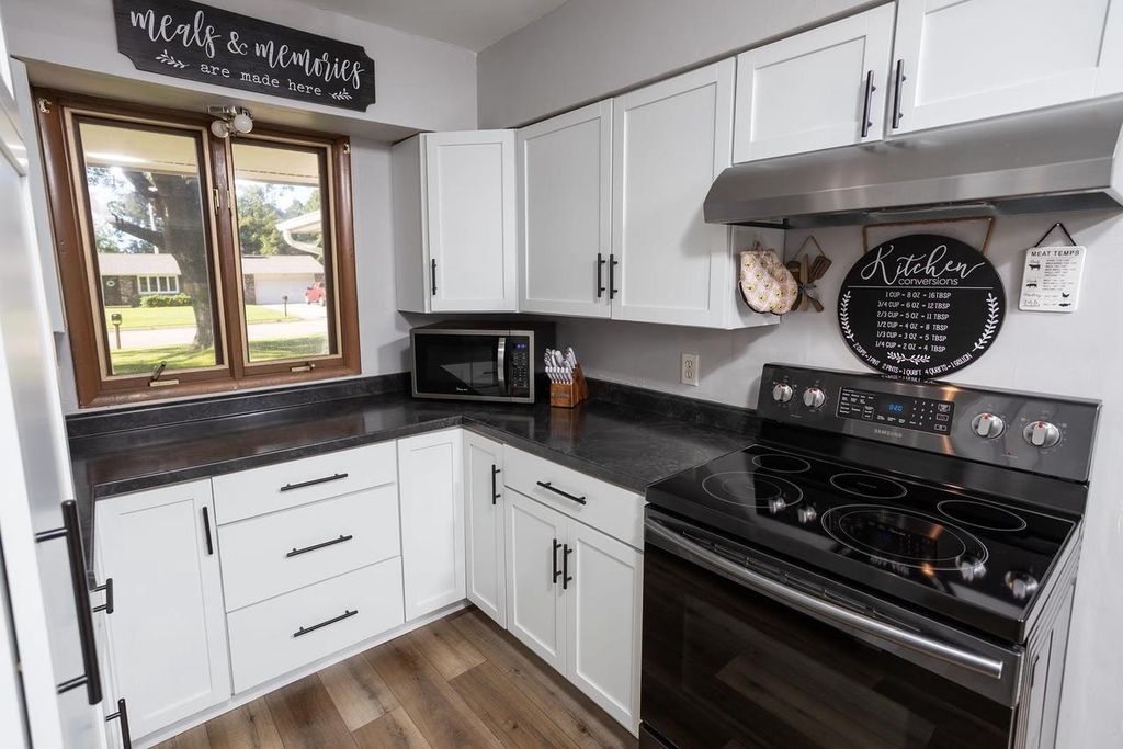 Photo of 439 Monroe STREET, Oconto, WI 54153 (MLS # 50315240)