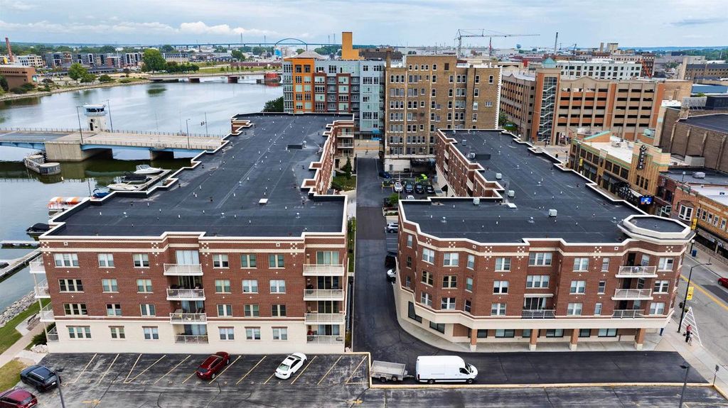 Photo of 118 S Washington A334 STREET #A334, Green Bay, WI 54301 (MLS # 50314958)