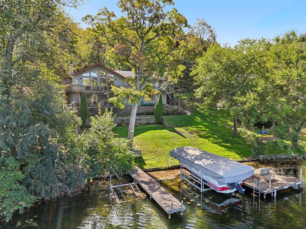 Photo of W5706 Bubbling Springs DRIVE, Elkhorn, WI 53121 (MLS # 1949820)