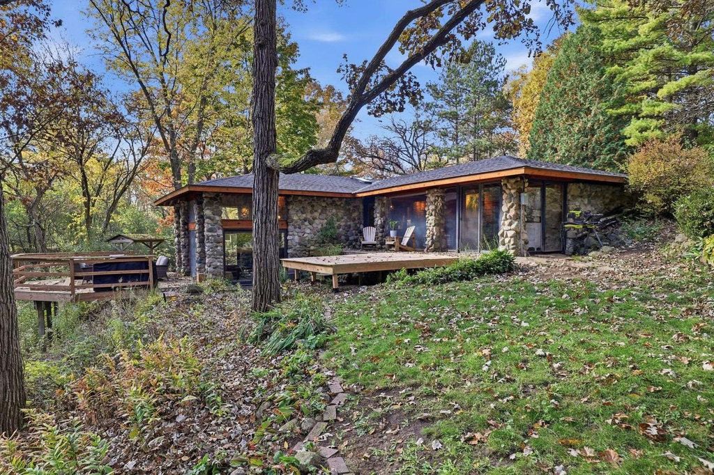 Photo of 436 Thomas ROAD, Wales, WI 53183 (MLS # 2011782)