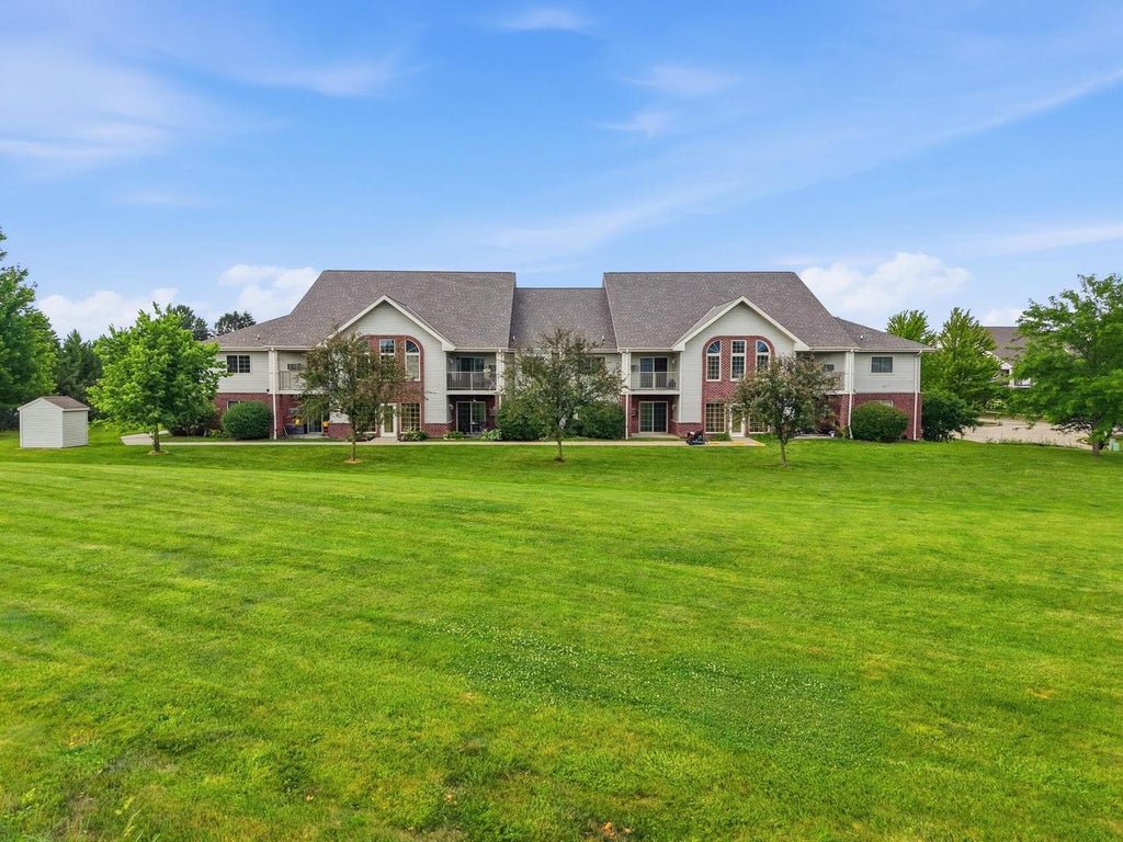 Photo of W1062 Marietta AVENUE #302, Ixonia, WI 53036 (MLS # 1971306)