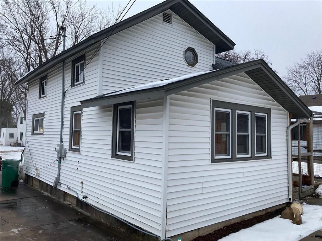 Photo of 321 E Greenville STREET, Chippewa Falls, WI 54729 (MLS # 1597802)