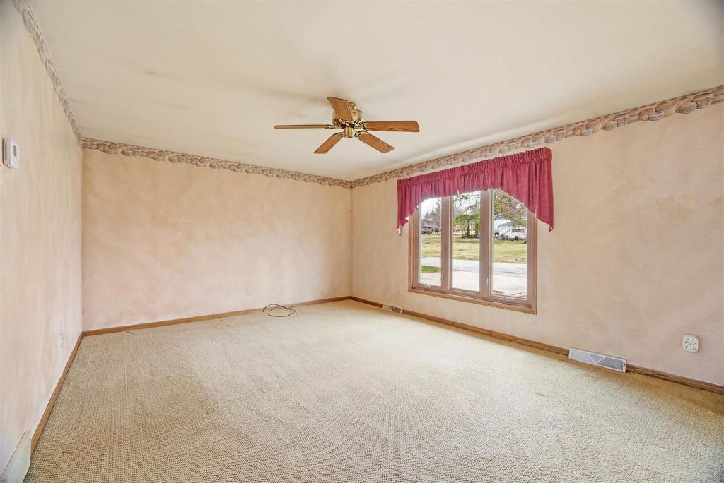 Photo of 321 Superior STREET, Omro, WI 54963 (MLS # 50323223)