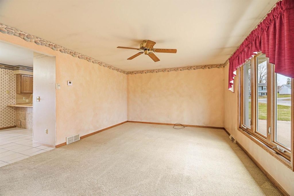 Photo of 321 Superior STREET, Omro, WI 54963 (MLS # 50323223)