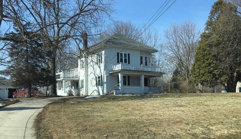 Photo of 170 &amp; 172 Jones STREET, Sun Prairie, WI 53590 (MLS # 2020022)