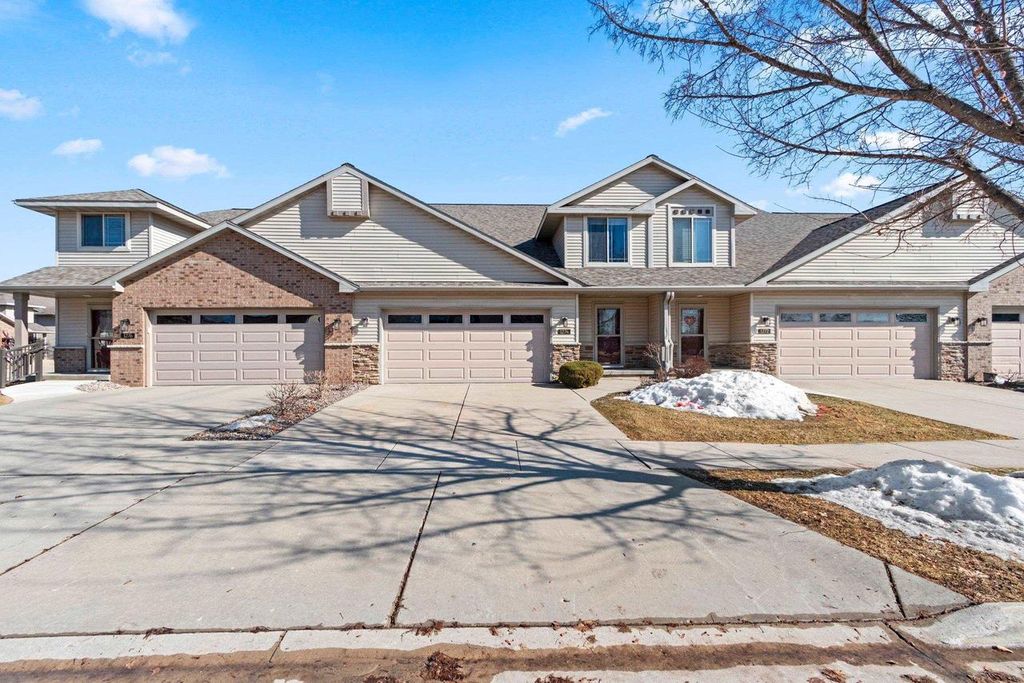 Photo of 1274 Bayport TERRACE, Green Bay, WI 54313 (MLS # 50321392)