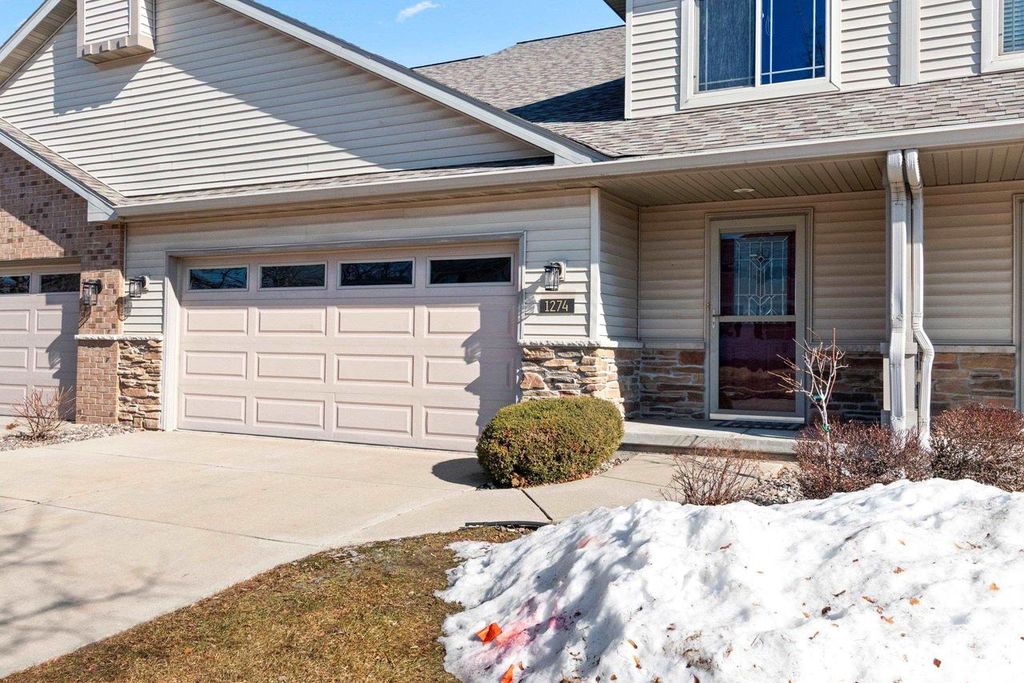 Photo of 1274 Bayport TERRACE, Green Bay, WI 54313 (MLS # 50321392)