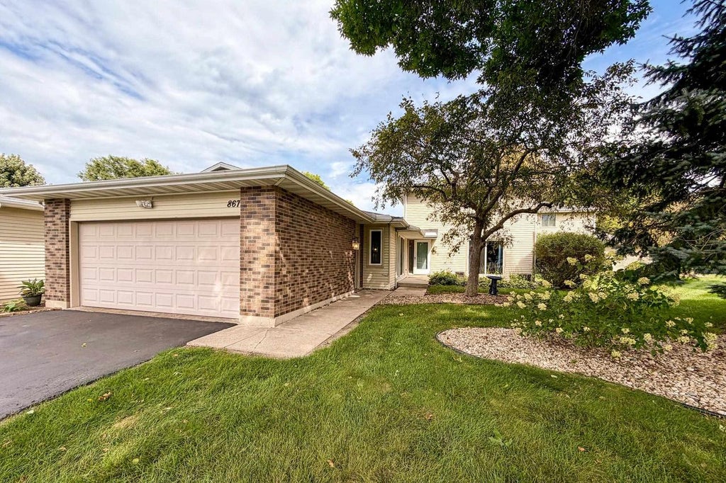 Photo of 867 Henry STREET, Waunakee, WI 53597 (MLS # 2027641)