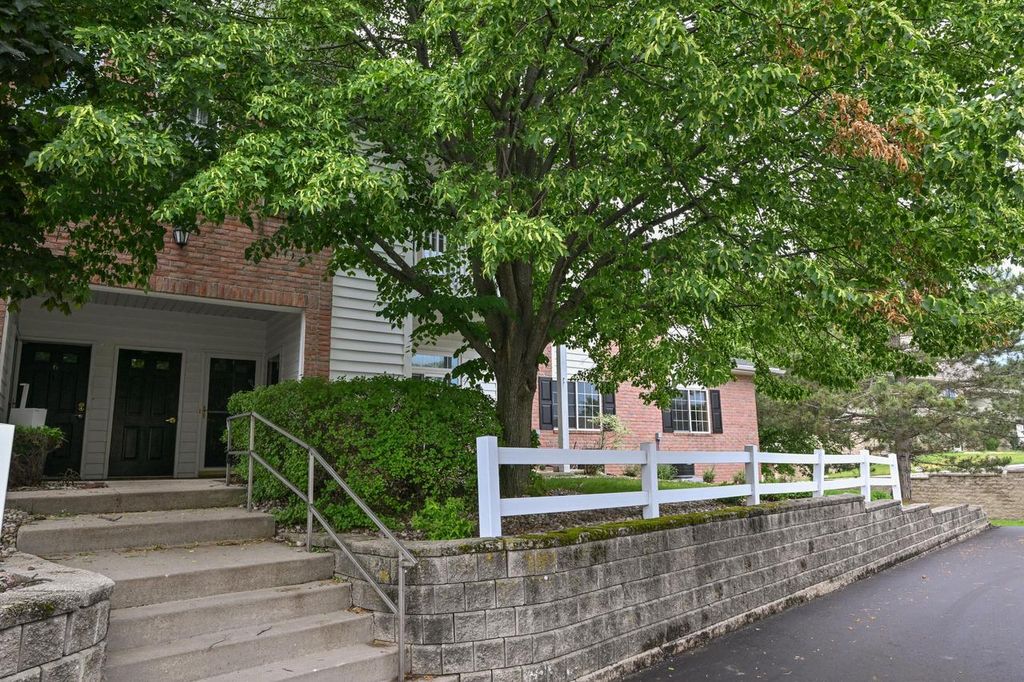 Photo of W241N2533 E Parkway Meadows CIRCLE #2, Pewaukee, WI 53072 (MLS # 1966924)