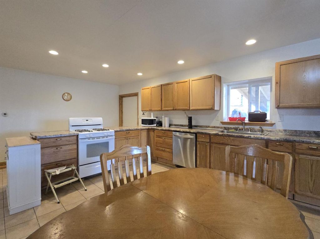 Photo of 5404 Yetter ROAD, Pittsville, WI 54466 (MLS # 22601267)