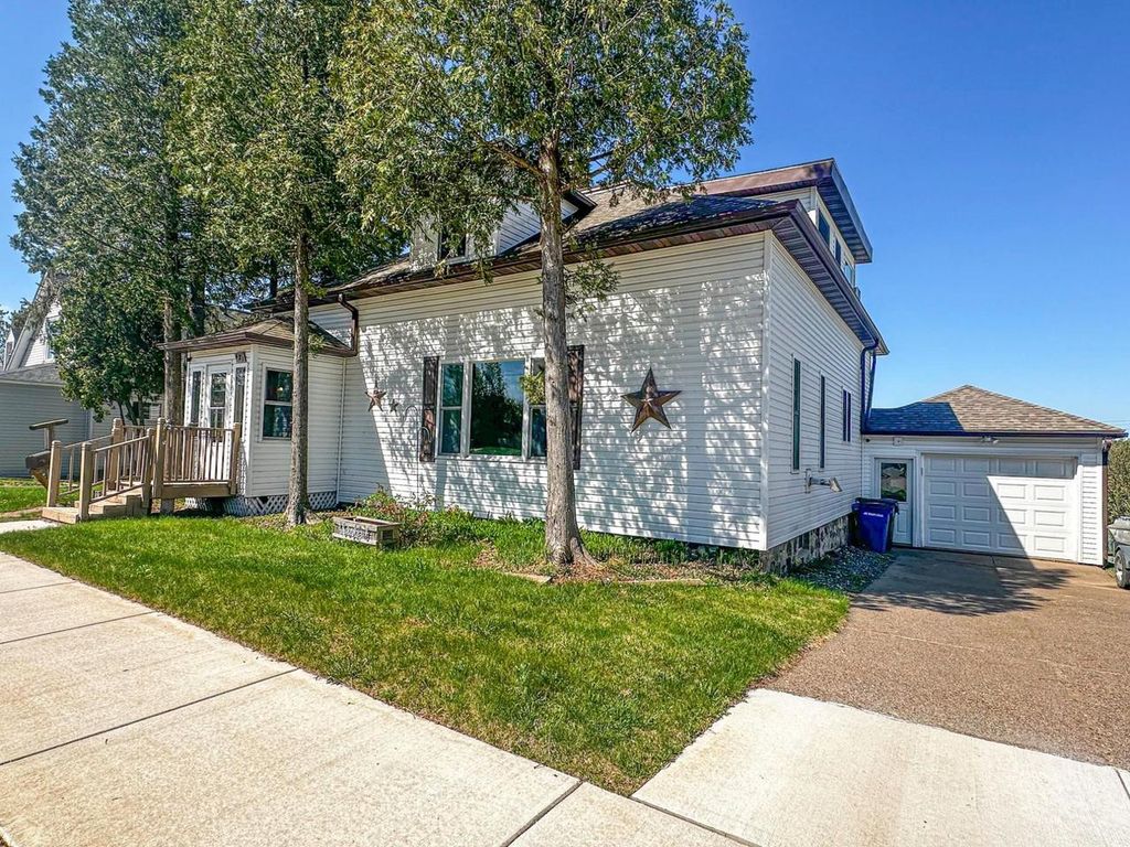 Photo of 421 N 2nd AVENUE, Park Falls, WI 54552 (MLS # 22601223)