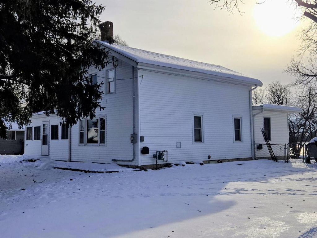 Photo of 237 E Pearl STREET, Kingston, WI 53939 (MLS # 2013746)