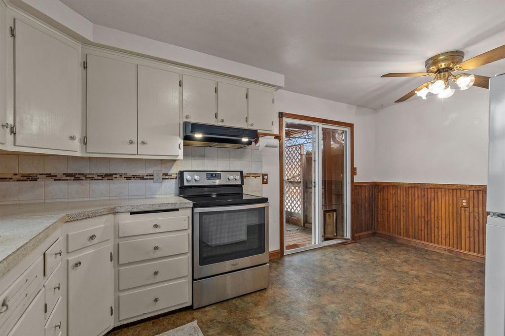 Photo of 848 E Glendale AVENUE, Appleton, WI 54911 (MLS # 50319824)