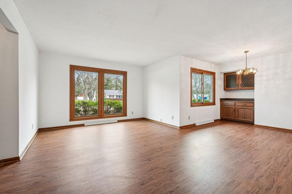 Photo of N69W7173 Bridge ROAD, Cedarburg, WI 53012 (MLS # 1955004)