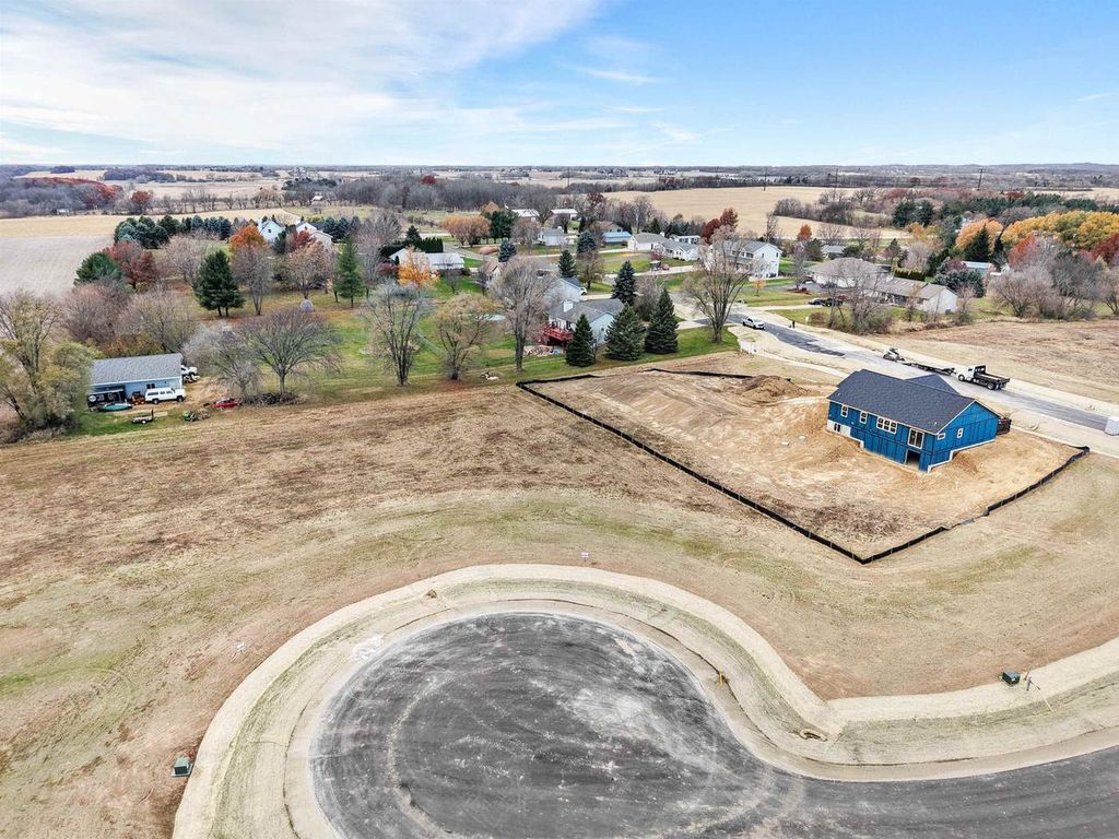 Photo of Lot 10 Hawks View DRIVE, Edgerton, WI 53534 (MLS # 2013160)