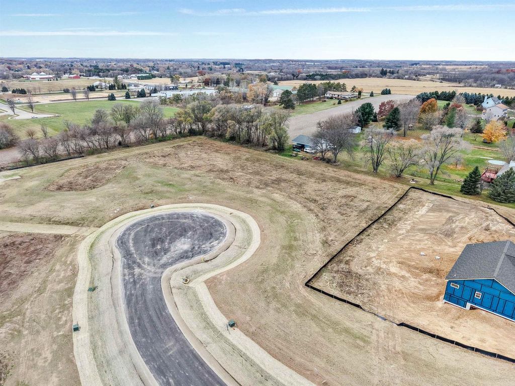 Photo of Lot 10 Hawks View DRIVE, Edgerton, WI 53534 (MLS # 2013160)