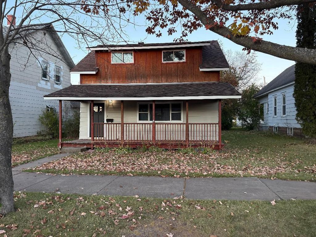 Photo of 1008 E 3rd AVENUE, Ashland, WI 54806 (MLS # 6122693)