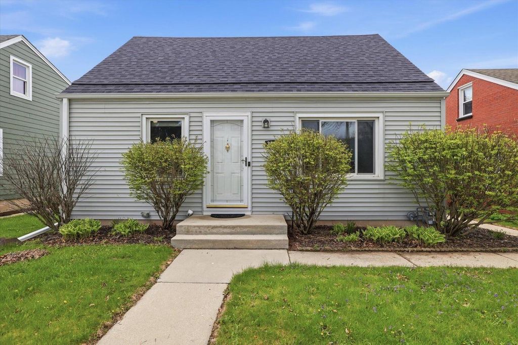 Photo of 3136 N 79th STREET, Milwaukee, WI 53222 (MLS # 1959945)