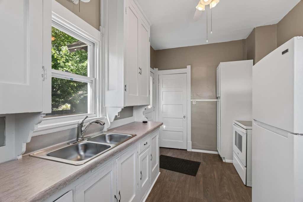 Photo of 710 Lee STREET, Wisconsin Rapids, WI 54494 (MLS # 22603827)