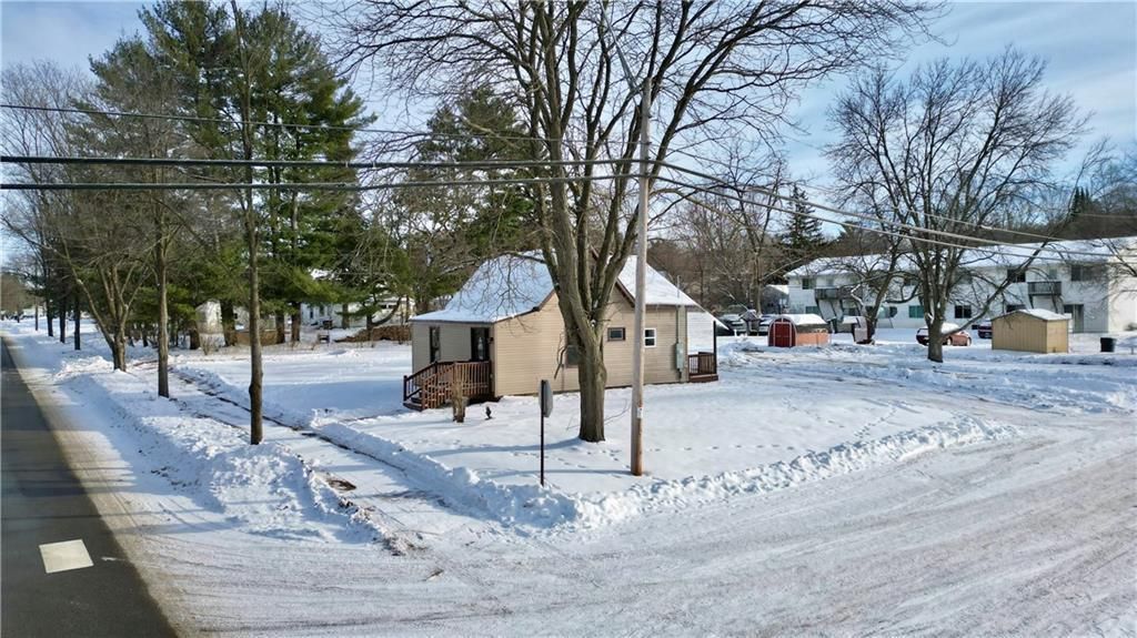 Photo of 302 21st AVENUE, Menomonie, WI 54751 (MLS # 1597430)