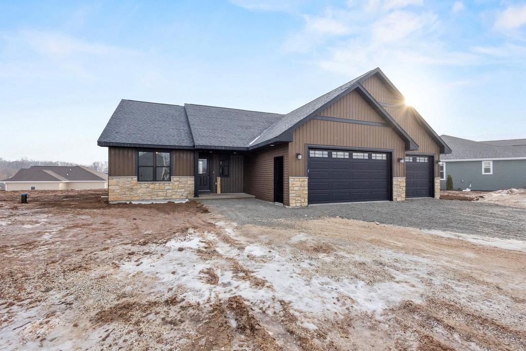Photo of 206 Abby LANE, Francis Creek, WI 54214 (MLS # 50319798)