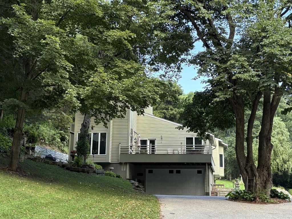 Photo of 62834 Collins Lane LANE, Prairie Du Chien, WI 53821 (MLS # 2014601)