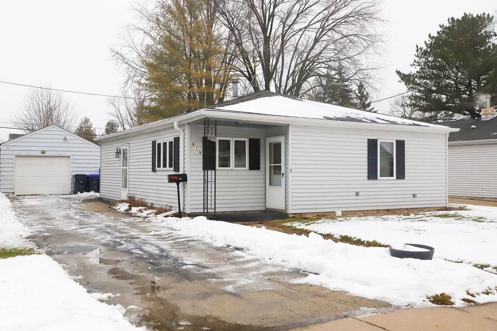 Photo of 619 Roosevelt STREET, Neenah, WI 54956 (MLS # 50319814)
