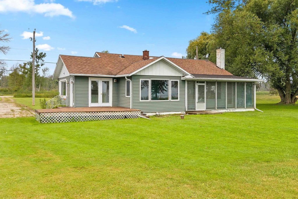 Photo of 6988 County Rd Y ROAD, Oconto, WI 54153 (MLS # 50330253)