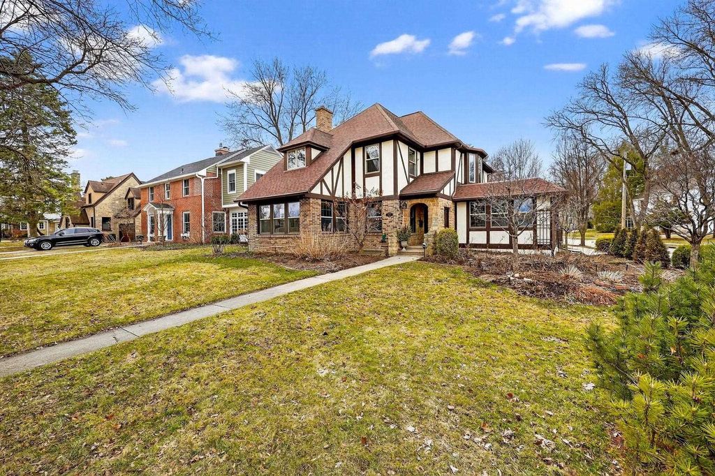 Photo of 4002 Manitou WAY, Madison, WI 53711 (MLS # 2016505)