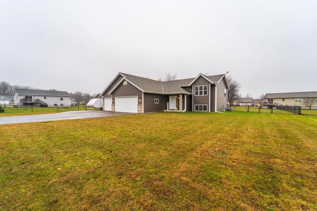 Photo of 2073 Josephine LANE, Kronenwetter, WI 54455 (MLS # 22505617)