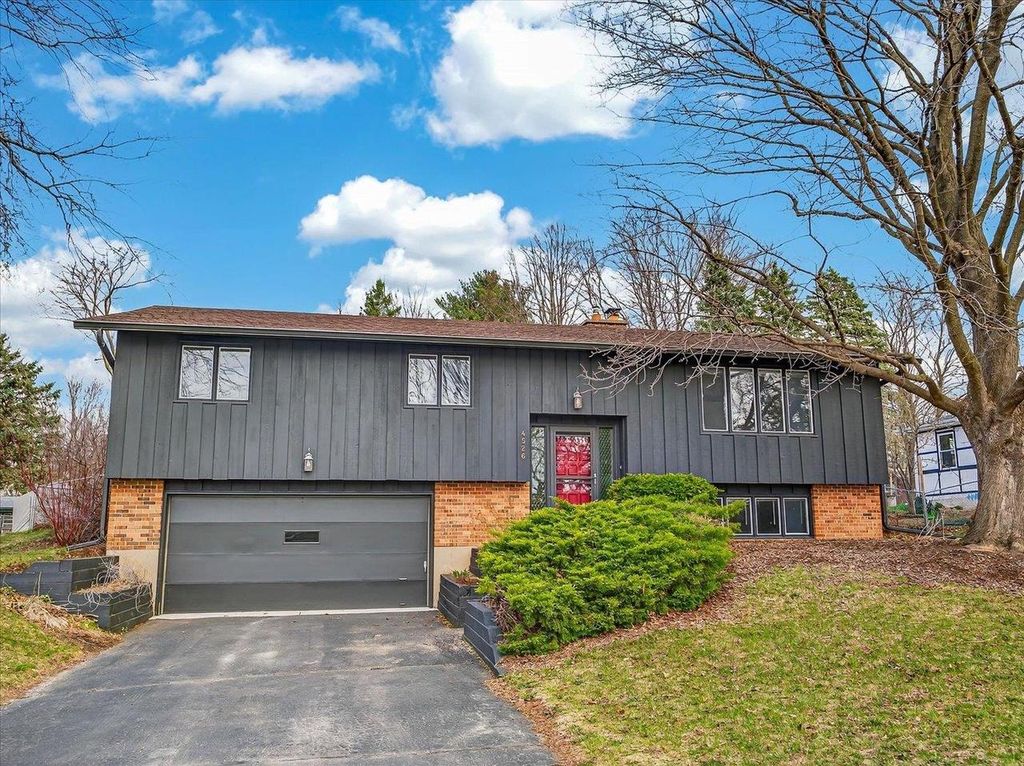 Photo of 4526 Pawnee PASS, Fitchburg, WI 53711 (MLS # 2019812)