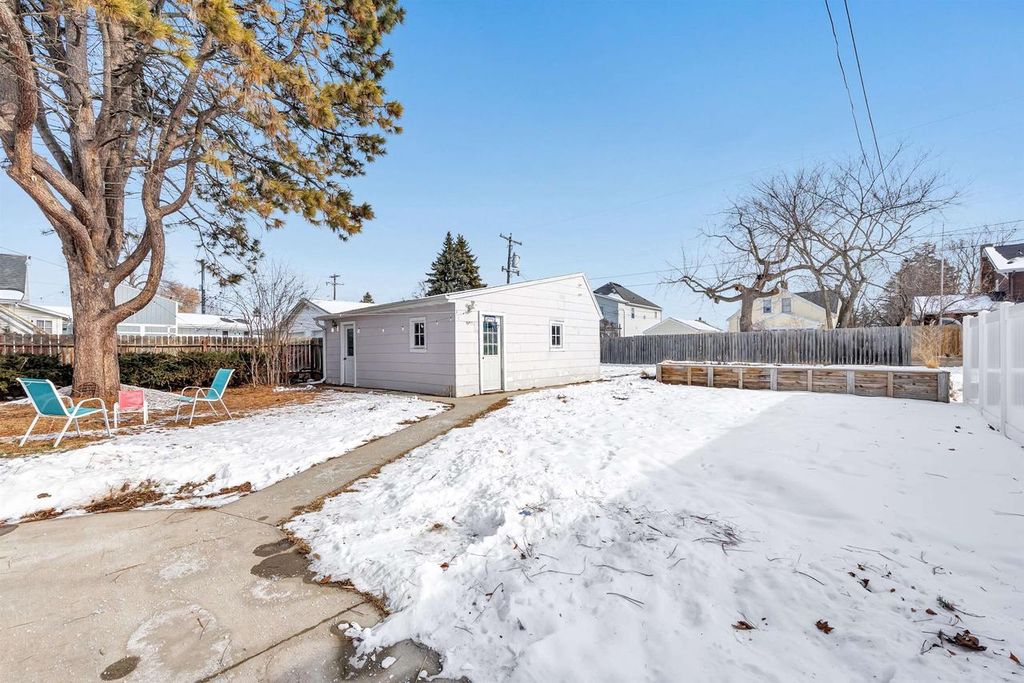 Photo of 119 S Ontario STREET, De Pere, WI 54115 (MLS # 50320918)